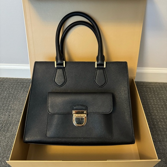Michael Kors Bag - Picture 2 of 10